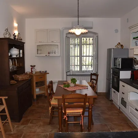 Il Castello Di Scoffera Apartment